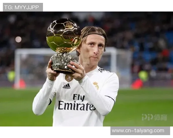 两位金球先生的传奇相遇2006年魔笛首秀梅西国家队首球回顾 两位金球先生的传奇相遇2006年魔笛首秀梅西国家队首球回顾