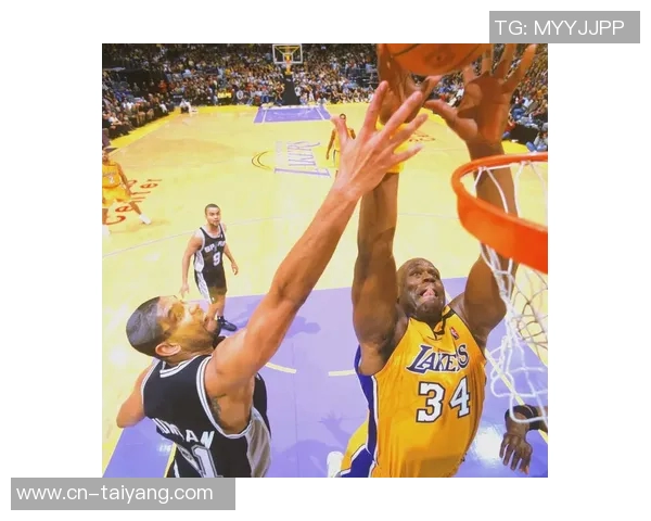 历史第四人埃迪单场狂砍30分15板3帽命中率高达75追平邓肯与奥尼尔辉煌成就 历史第四人埃迪单场狂砍30分15板3帽命中率高达75追平邓肯与奥尼尔辉煌成就