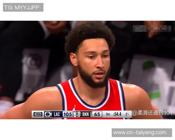 西蒙斯表现出色替补出战半场12中6贡献14分2篮板2助攻次节独得12分